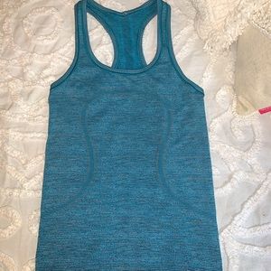 Lulu lemon tank